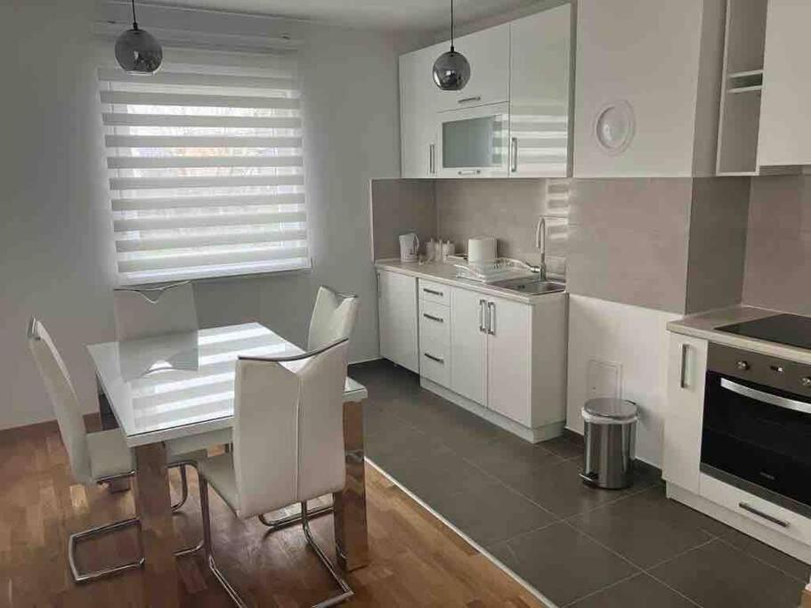 Apartman Vrbas 1 + Podzemna Garaza Banja Luka Ngoại thất bức ảnh