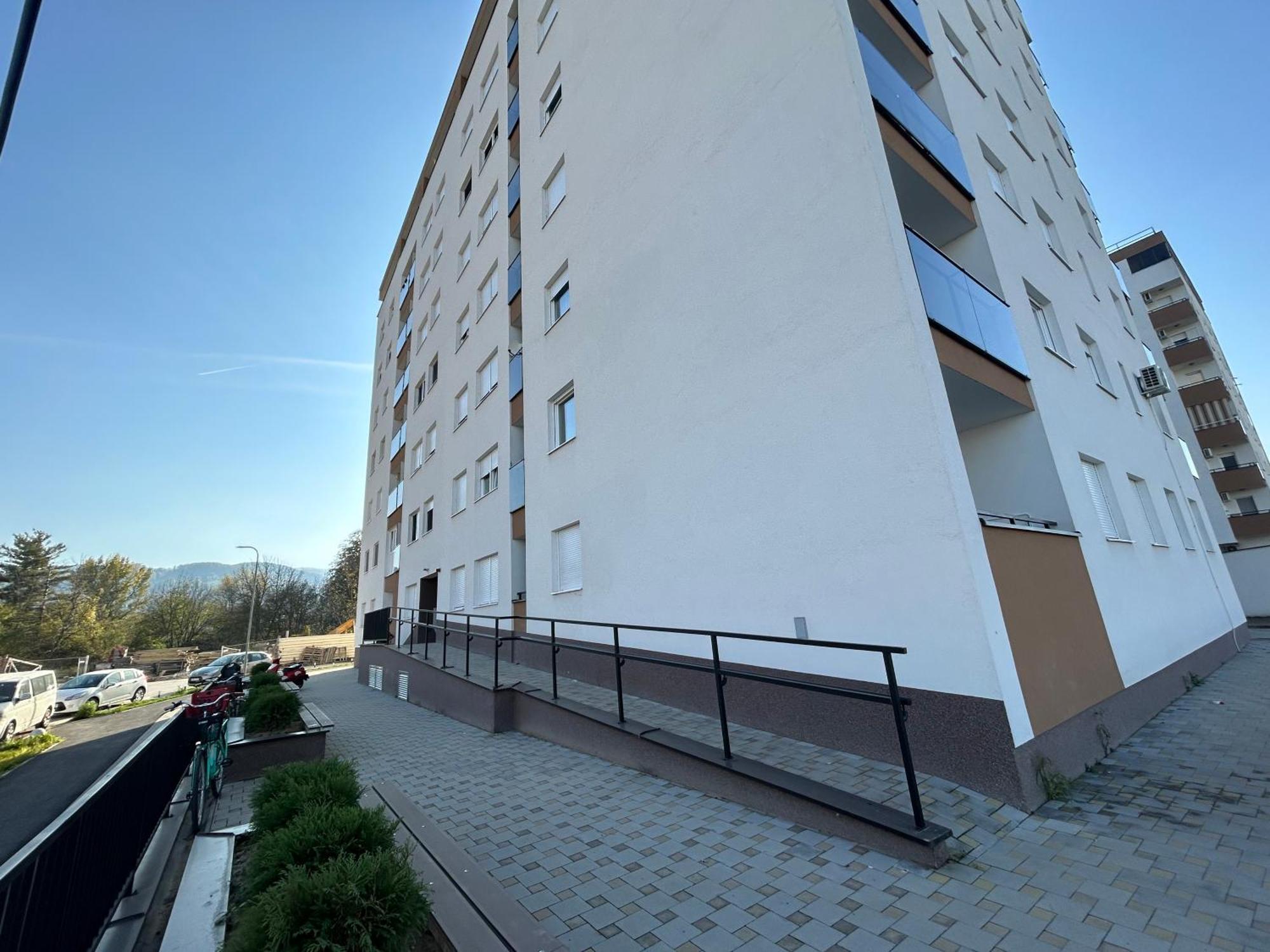 Apartman Vrbas 1 + Podzemna Garaza Banja Luka Ngoại thất bức ảnh